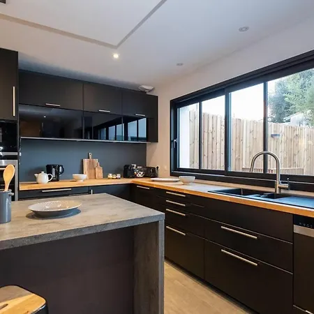 Maison Pour 10 Personnes Au Centre De Villa *